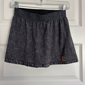 Nike Court - women's dri fit tennis skirt in faded black - size XS